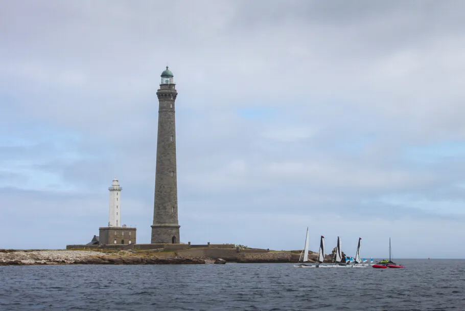 Le phare de l'île Vierge, arrivée en bateau sur l'Aber-Benoît