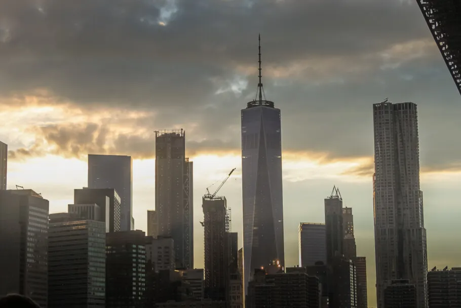 One World Trade Center au coucher de soleil